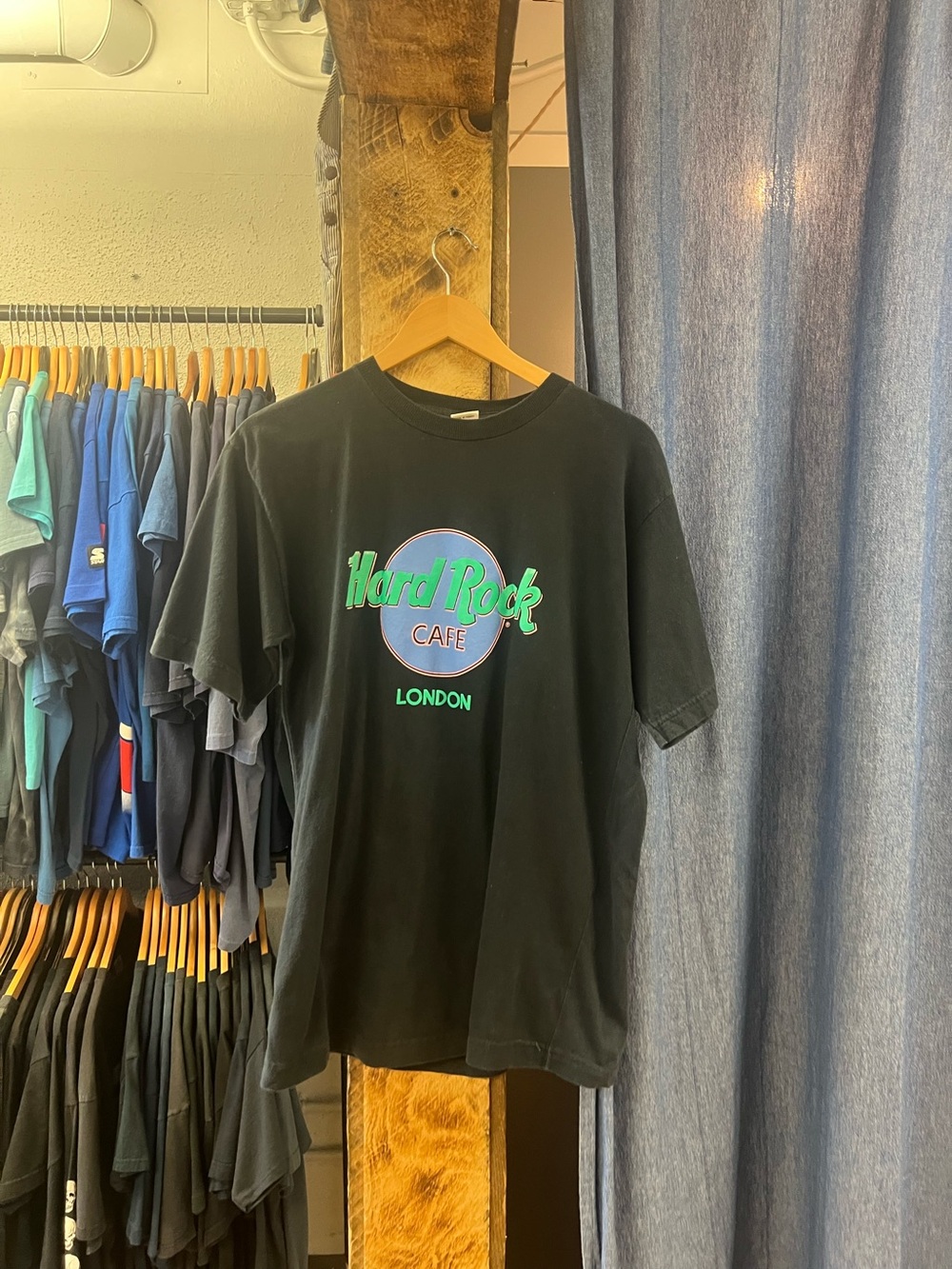 Vintage Hard Rock Cafe London Black Graphic T-shirt
